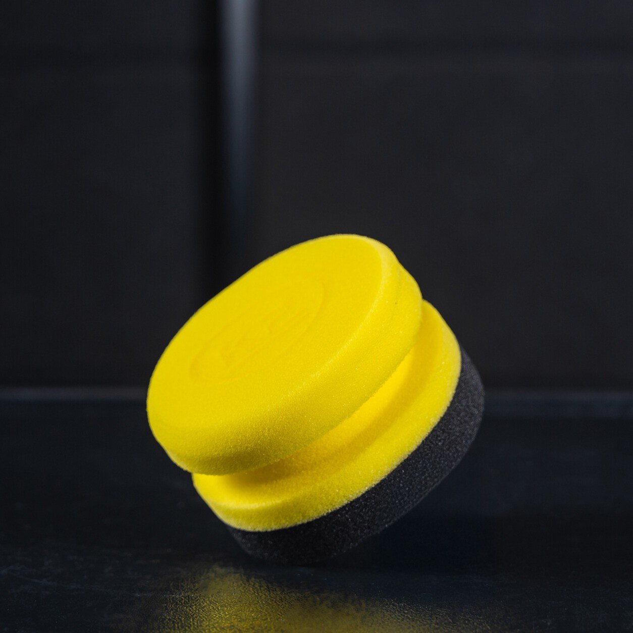K2 SPONGE APPLICATOR WITH WAX HOLDER - Image 7